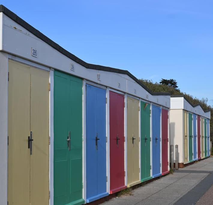 No. 8, 1 Bed, Sleeps 4 Apartment Exmouth