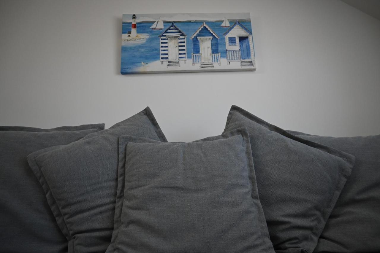 Apartment No. 8, 1 Bed, Sleeps 4 *